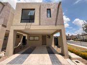 Casa Enfrente de Sonterra Querétaro
