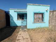 CASA ENFRENTE DEL PARQUE EN CAPISTRANO EN RENTA