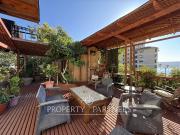 Casa Enigma: Tradición, Arte y Vistas al Mar en el...