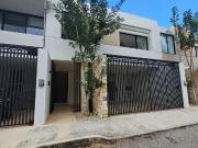 CASA EQUIPADA EN RENTA 3 RECAMARAS 3.5 BAÑOS PISCINA EN...