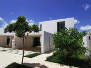 Casa equipada en venta al norte de Mérida en Privada