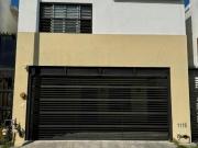 Casa equipada en venta Cumbres San Agustín