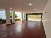 Casa equipada en venta dentro de privada en Cholul