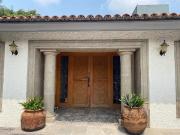 CASA ES ESQUINA JARDINES EN LA MONTAÑA