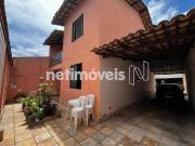 Casa espaçosa à venda no bairro João Pinheiro –...