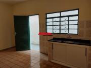 CASA ESPAÇOSA BEM AREJADA, LOCALIZADA RUA SEM SAIDA