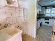 Casa espaÃ§osa com piscina e espaÃ§o gourmet no bairro...