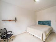 Casa Espaçosa e Bem Localizada ao Lado do Shopping...