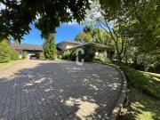 Casa Especial à Venda, Vila Capivari, Campos do Jordão, SP