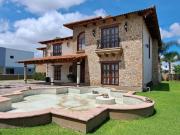 Casa Espectacular Estilo Español al Norte de la Ciudad