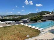 Casa espetacular a venda no Tamboré 10!