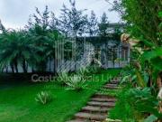 Casa espetacular com vista para a praia da cocanha