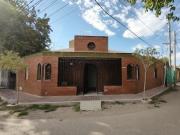 CASA ESQUINA 3 DORM 2 BAÑOS. DESAMPARADOS