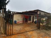 Casa Esquina de Un Piso con 3 Dormitorios, 1 Baño,...