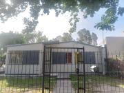 Casa esquina en venta. Zona barrio unimev