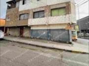 Casa Esquina Frente al Hospital: Ideal Hostal /...