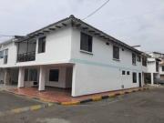 Casa Esquinera Amplia en Ciudadela del Rio Melendez
