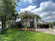 CASA ESQUINERA DE VENTA EN SAMBORONDÓN KM. 8