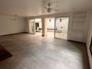 Casa esquinera en conjunto para arriendo en los Alamos,...