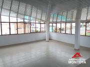 Casa esquinera independiente en Santa Rosa de Cabal