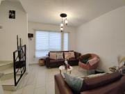 CASA ESQUINERA Y MODERNA DE VENTA CONOCOTO LA MOYA