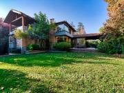 Casa estilo Chilena Club de Golf las Lomas con salida a...
