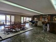 Imponente residencia en el corazón de Olivos