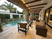 Casa Estilo Mediterr?neo en Lagos del Sol | Esquina con...