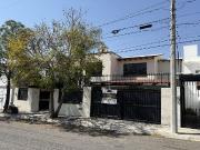 Casa estilo mexicano contemporáneo renta