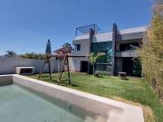 Casa estilo Minimalista Nueva!,En Fracc. Burgos...