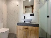 CASA ESTILO MODERNO EN CONDADOS DEL VALLE