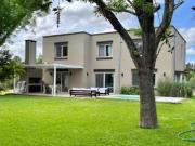 Casa estilo moderno en Venta en Cardales