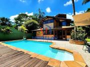 Casa estilo Serrana com 4 quartos à venda, 280m2 por R$...