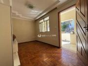 Casa estilo sobrado a venda no Grajaú