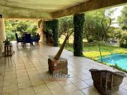 Casa Estudio en Venta con gran Jardín en Palmira Cuernavaca