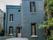 Casa ex Municipal en Parque Chacabuco