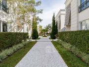 Casa Exclusiva | 3 suítes | 5 banheiros | 3 vagas