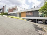 Casa Exclusiva em Condomínio, próximo ao Parque Tingui