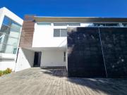 Casa en venta en fraccionamiento Insignia Hábitat, junto...