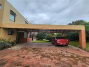 ¡Casa exclusiva en La Calera, oportunidad única!