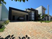 Casa Exclusiva no Condomínio Jardim Europa