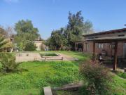 CASA FAMILIAR CON PISCINA, QUINCHO Y GRAN TERRENO COLINA
