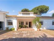 Casa Familiar de estilo clásico en Algeciras