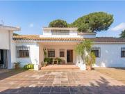 Casa Familiar de estilo clásico en Algeciras 411m² Algeciras