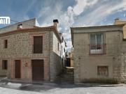 CASA FAMILIAR DE TRES PLANTAS EN BURGOHONDO