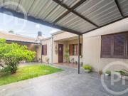 Casa familiar en VENTA con piscina en Barrio Esmeralda Este