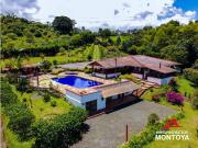 Casa finca campestre, vía a Armenia a 15 min de Pereira