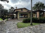 CASA FINCA EN LLANOGRANDE SECTOR CLUB CAMPESTRE