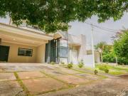 Casa fora de série com 4 dormitórios sendo 2 suítes no...