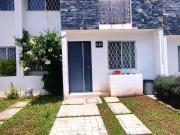 CASA FRACC. PRIVADO CON RECÁMARA EN PLANTA BAJA CERCA DE...